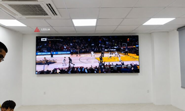 Lắp đặt màn hình LED P2.5 diện tích 4,51m2 tại 66 Trần Đại Nghĩa Lắp đặt màn hình LED P2.5 diện tích 4,51m2 tại 66 Trần Đại Nghĩa