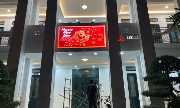 Lắp đặt màn hình LED P5 outdoor  UBND huyện Quốc Oai – Hà Nội